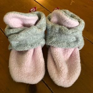 Zutano Fleece Baby Booties size 12months